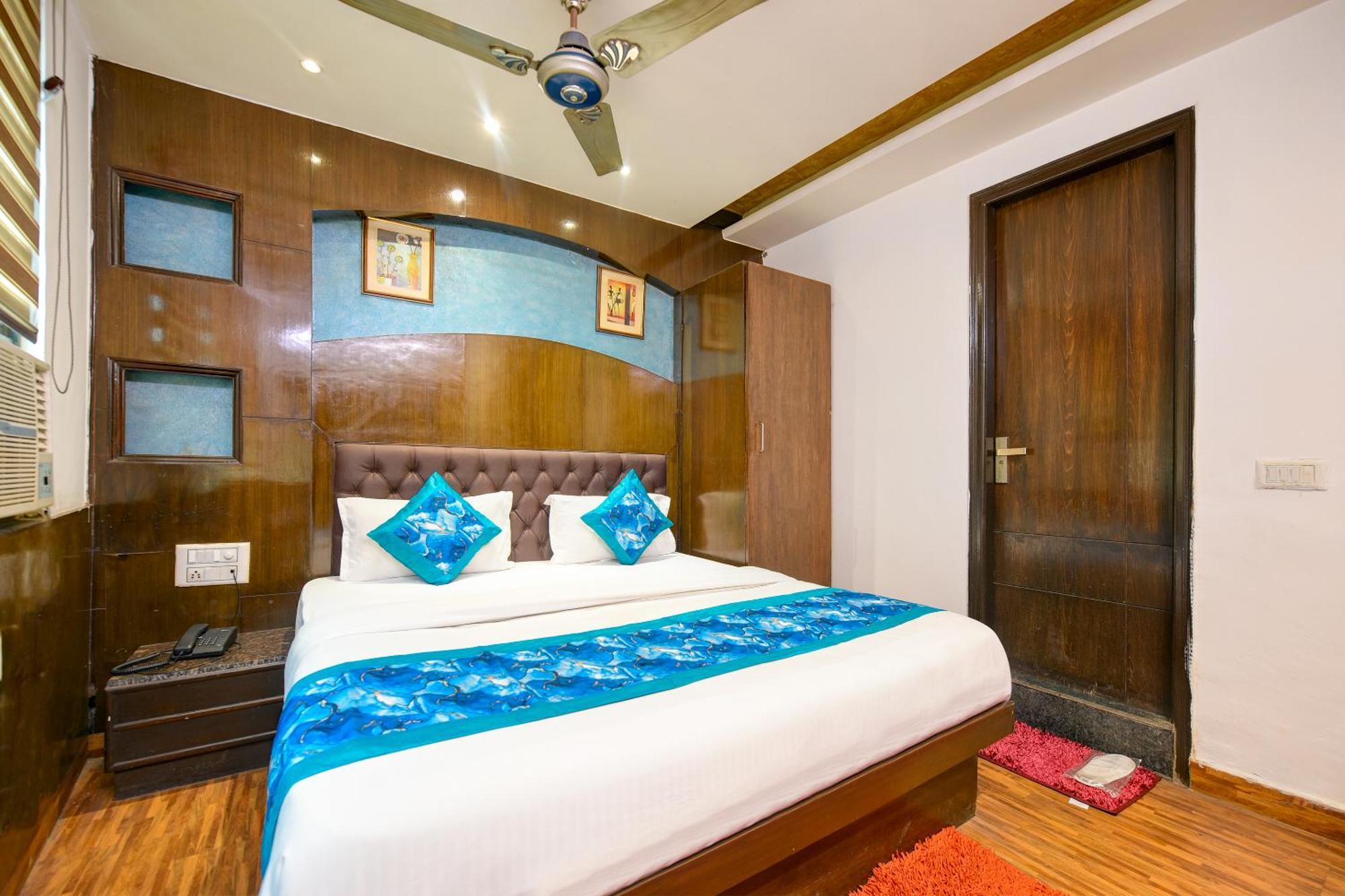 Hotel Le Grand - Walk-In From Rk Ashram Metro Station Нью-Дели Экстерьер фото