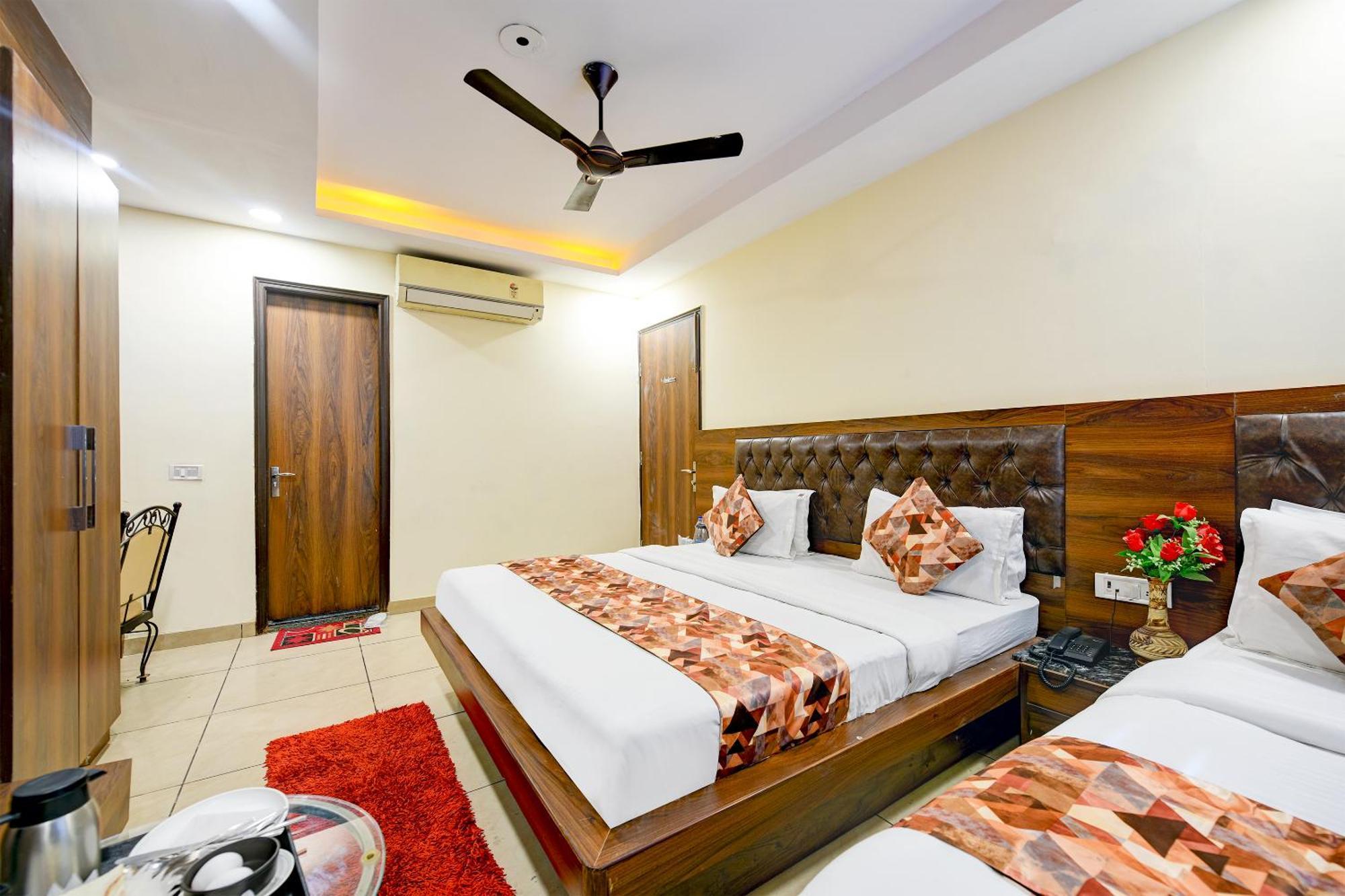 Hotel Le Grand - Walk-In From Rk Ashram Metro Station Нью-Дели Экстерьер фото